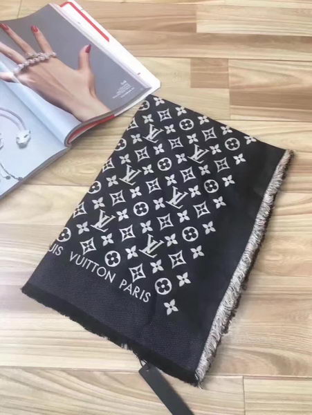 Louis Vuitton Scarf LVS9213B Louis Vuitton Scarf LVS9213B