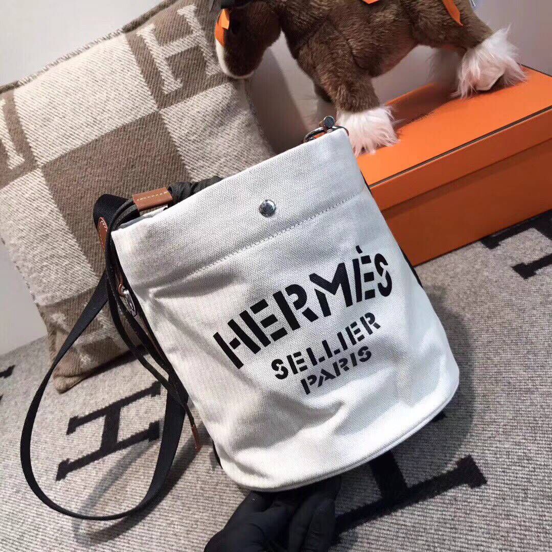 Hermes H Sac De Pansage Canvas HS18237 White Hermes H Sac De Pansage Canvas HS18237 White