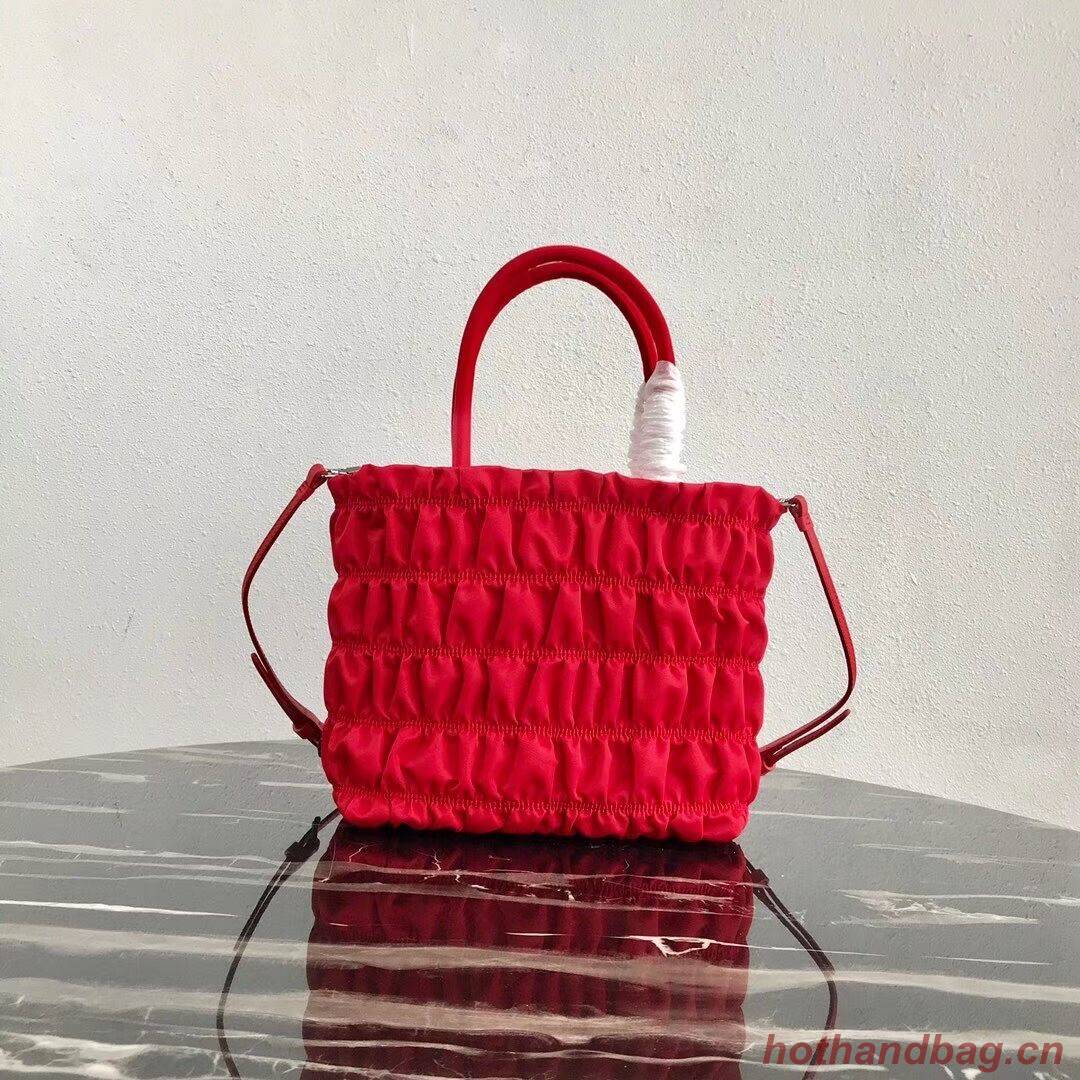 Prada Re-Edition nylon Tote bag 1BG321 red Prada Re-Edition nylon Tote bag 1BG321 red