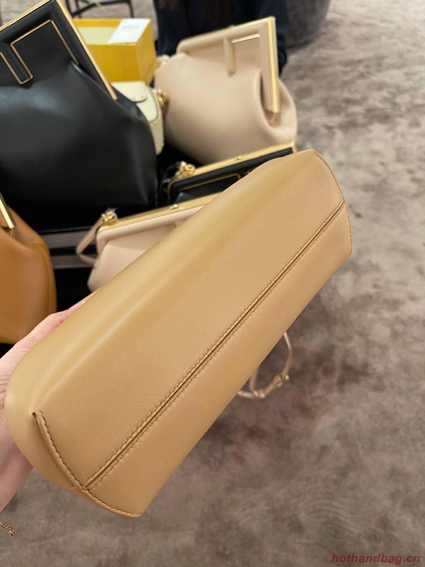 Fendi Original Leather Medium Clutch Bag 56832 Cream Fendi Original Leather Medium Clutch Bag 56832 Cream