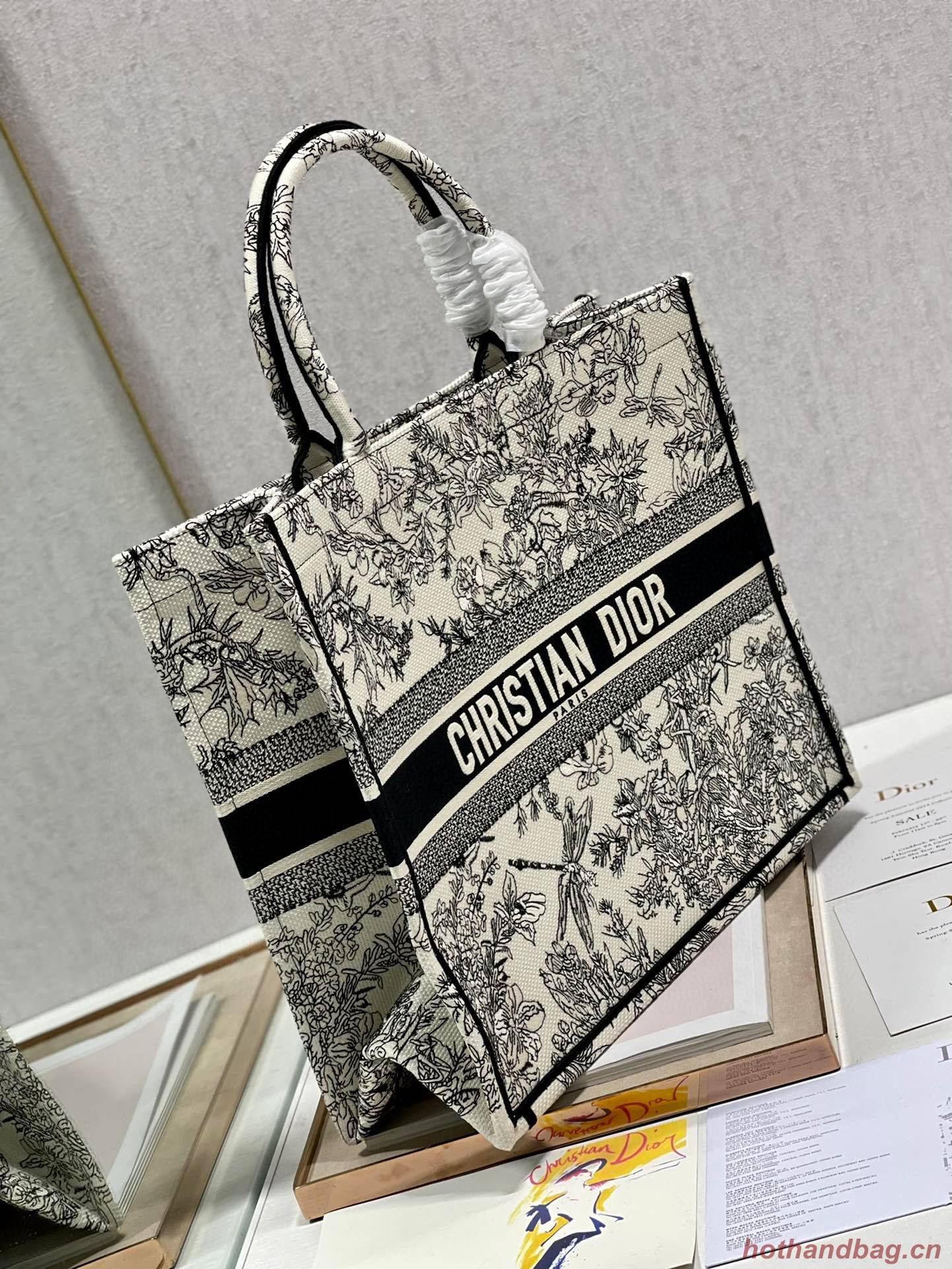 DIOR BOOK TOTE BAG DRAGONFLY DE JOUY M1286ZT Black DIOR BOOK TOTE BAG DRAGONFLY DE JOUY M1286ZT Black