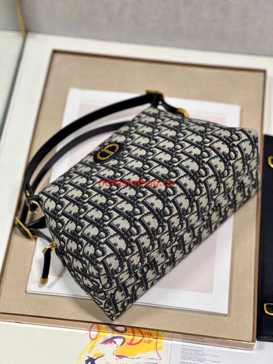 LADY DIOR TOP HANDLE MEDIUM BAG Blue Dior Oblique Jacquard C0656 LADY DIOR TOP HANDLE MEDIUM BAG Blue Dior Oblique Jacquard C0656