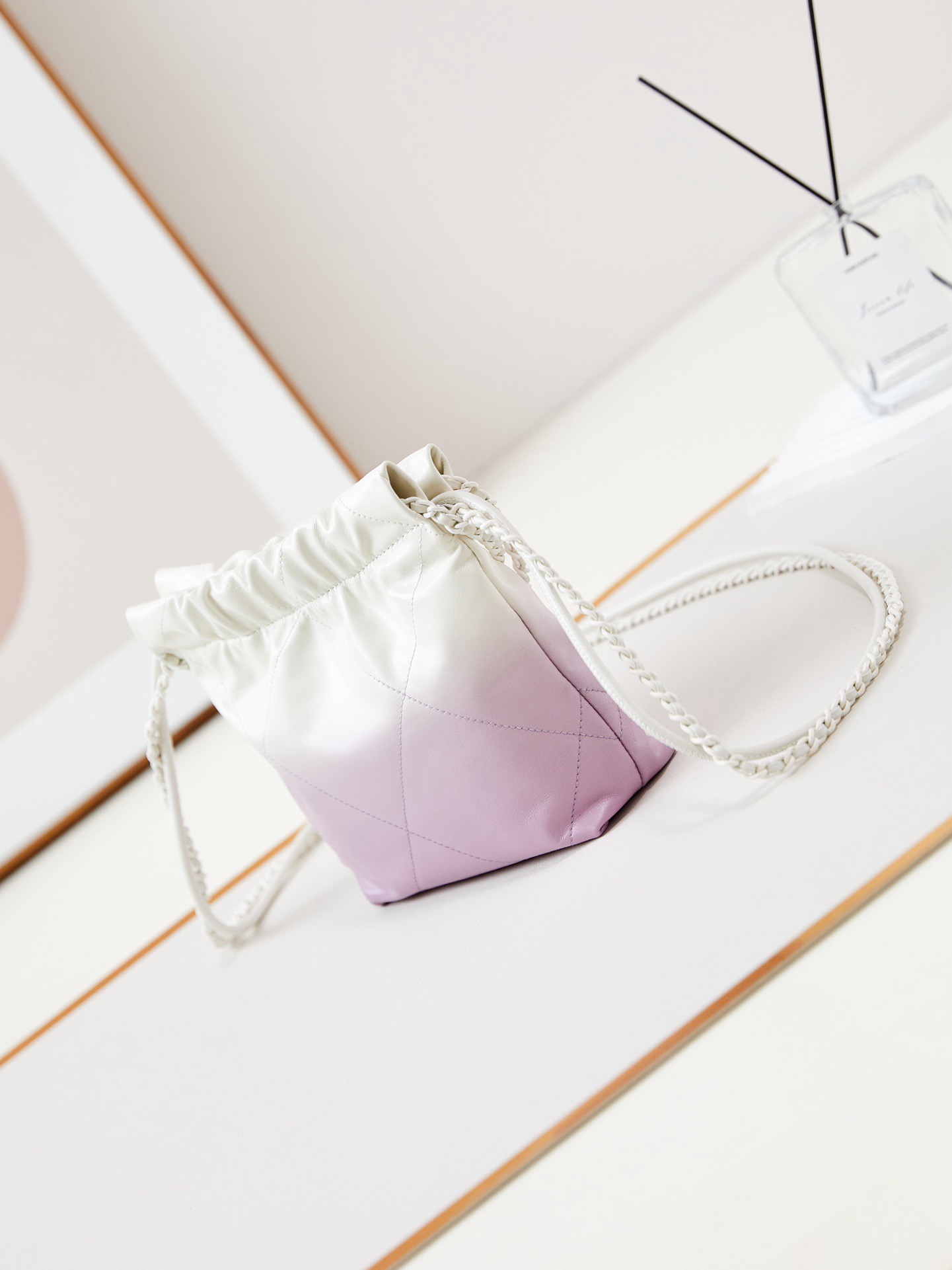 CHANEL 22 MINI HANDBAG AS3980 White & Light purple CHANEL 22 MINI HANDBAG AS3980 White & Light purple