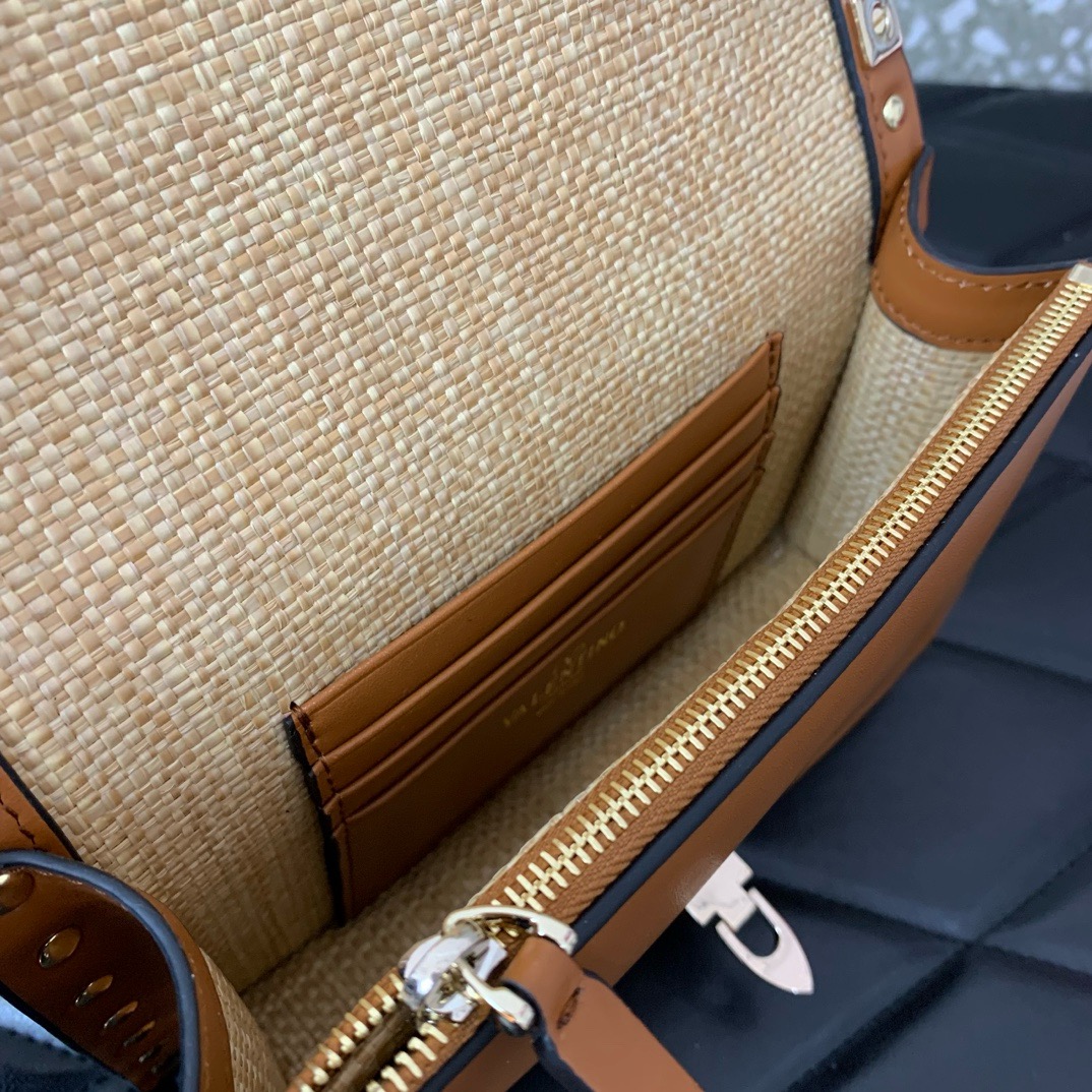 VALENTINO VLOGO SIGNATURE RAFFIA Mini Shoulder Bag 0571 brown VALENTINO VLOGO SIGNATURE RAFFIA Mini Shoulder Bag 0571 brown