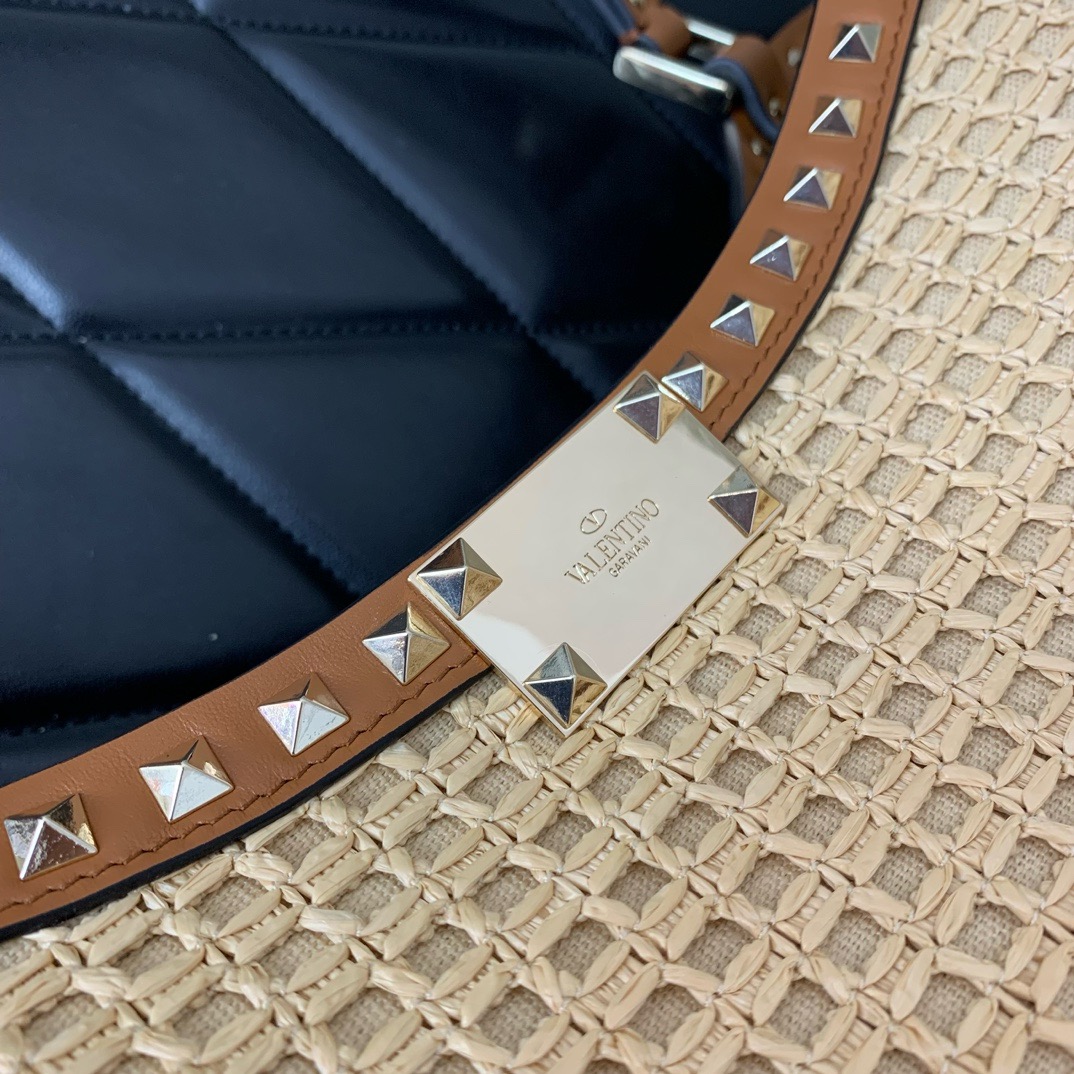 VALENTINO VLOGO SIGNATURE RAFFIA Shoulder Bag 0660 brown VALENTINO VLOGO SIGNATURE RAFFIA Shoulder Bag 0660 brown