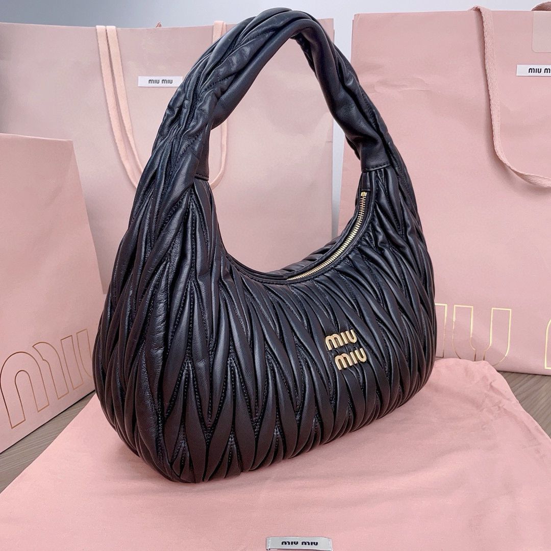 Miu Miu Wander Matelasse Nappa Original Sheepskin Hobo Bag 5BC108 Black Miu Miu Wander Matelasse Nappa Original Sheepskin Hobo Bag 5BC108 Black