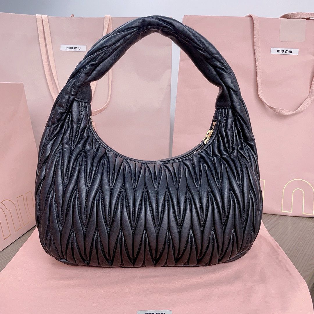 Miu Miu Wander Matelasse Nappa Original Sheepskin Hobo Bag 5BC108 Black Miu Miu Wander Matelasse Nappa Original Sheepskin Hobo Bag 5BC108 Black