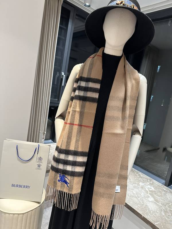 Burberry Scarf BBC00172 Burberry Scarf BBC00172