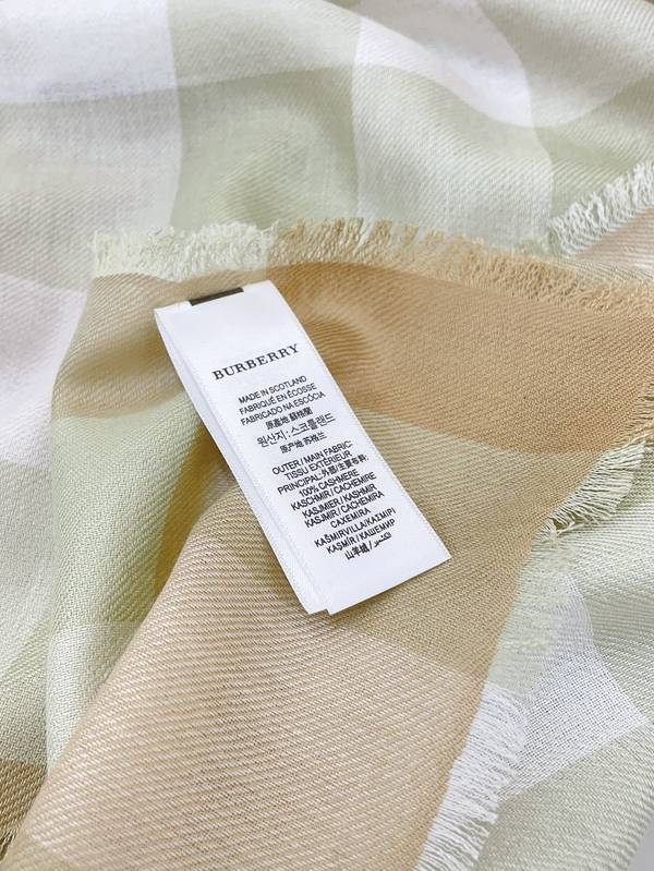 Burberry Scarf BBC00194 Burberry Scarf BBC00194