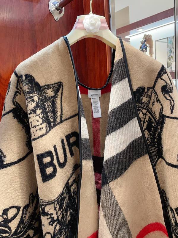 Burberry Cloak BBC00207 Burberry Cloak BBC00207