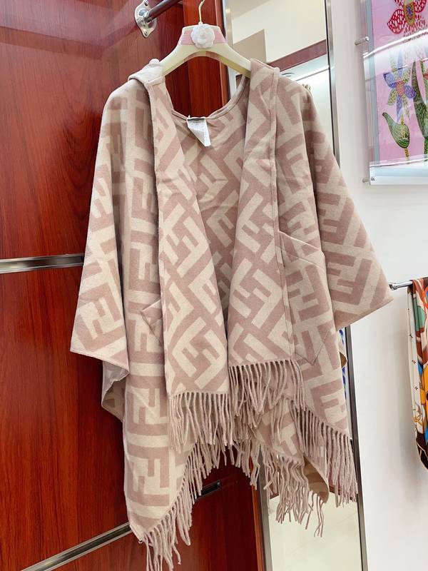 Fendi Cloak FDC00137 Fendi Cloak FDC00137
