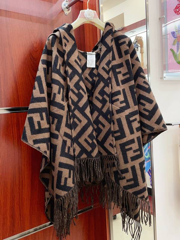 Fendi Cloak FDC00138 Fendi Cloak FDC00138