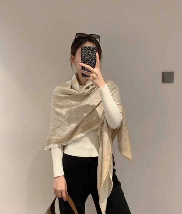 Loewe Scarf LOC00066 Loewe Scarf LOC00066