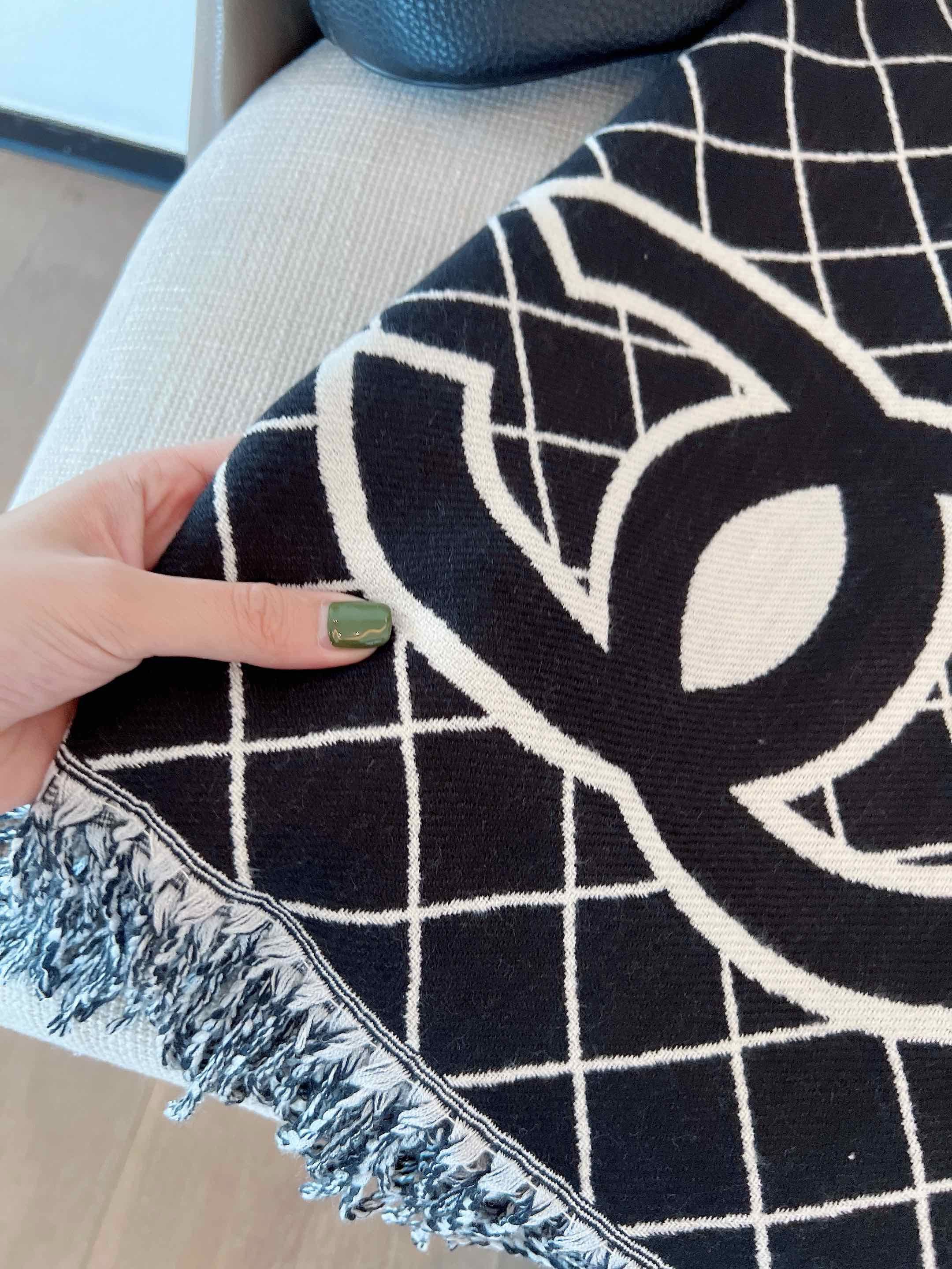 Chanel Cashmere Scarf CHS70841 Chanel Cashmere Scarf CHS70841