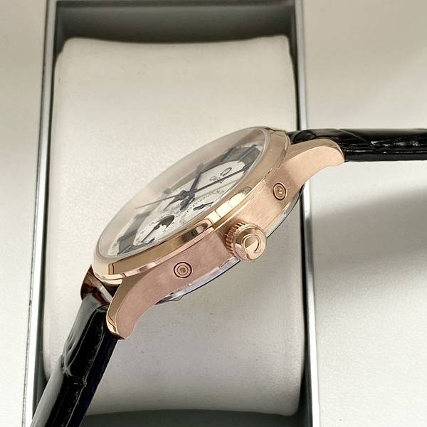 Omega Watch OMW00831-1