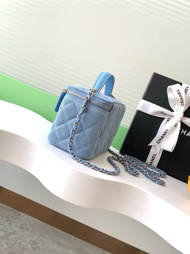 Chanel CLUTCH WITH CHAIN Denim AP4404 blue