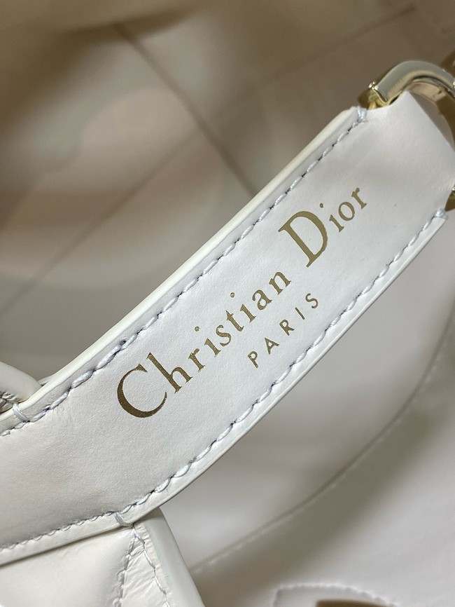 Small Dior Toujours Vertical Tote Bag Macrocannage Crinkled Calfskin M2835 Cream