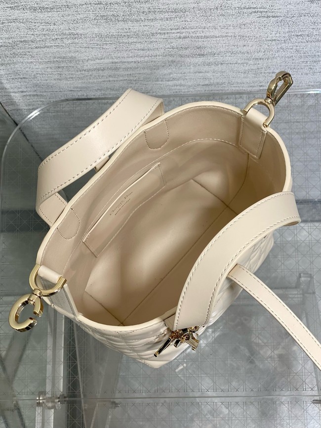 Small Dior Toujours Vertical Tote Bag Macrocannage Crinkled Calfskin M2835 Cream