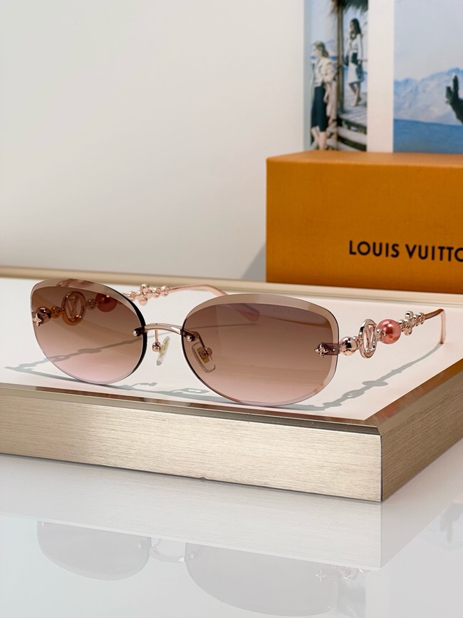 Louis Vuitton Sunglasses 260517-11