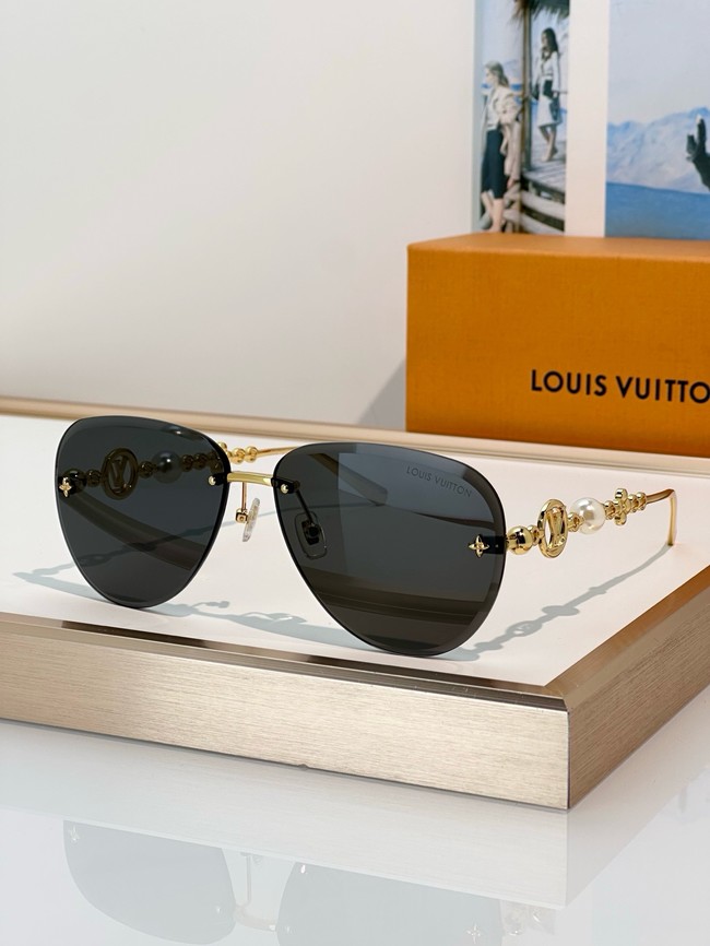 Louis Vuitton Sunglasses 260517-6