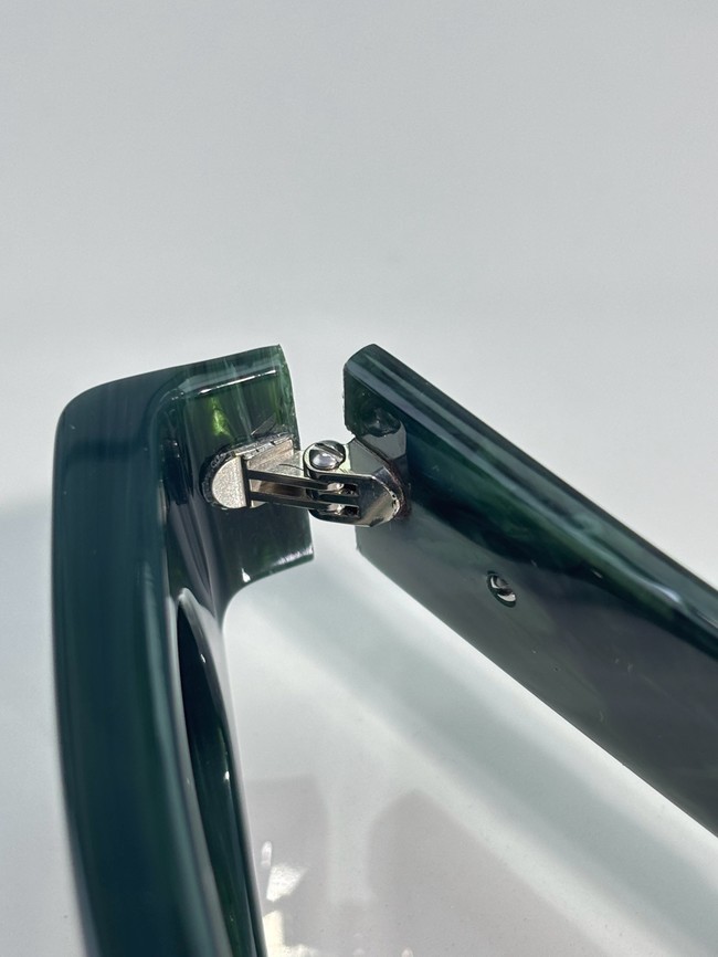 Gucci Sunglasses 260522-17 Gucci Sunglasses 260522-17