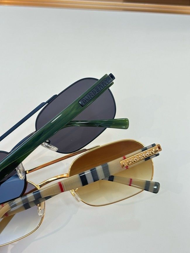 Burberry Sunglasses 260531-6 Burberry Sunglasses 260531-6