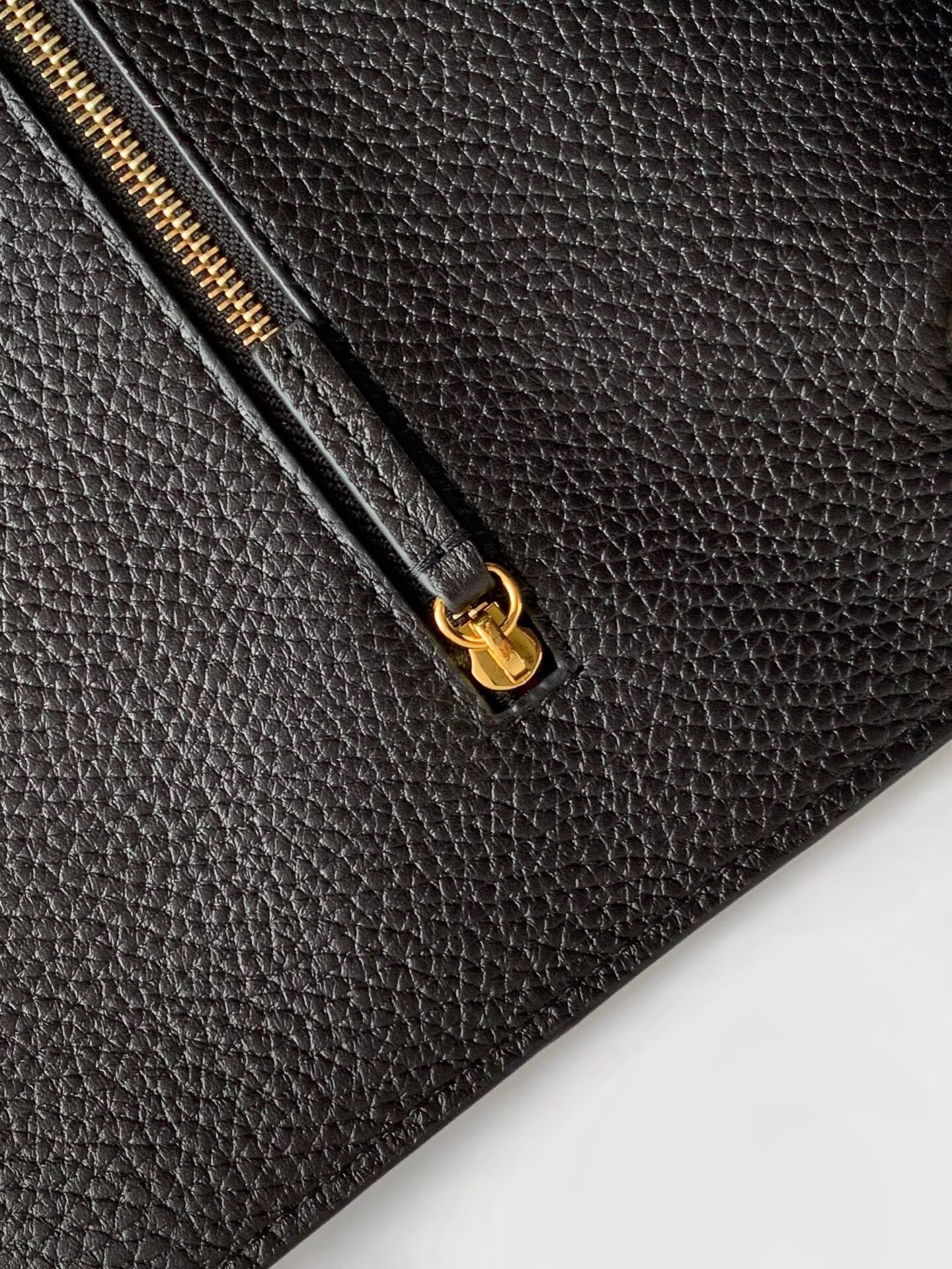 Chanel SPRING SUMMER 2026 MAXI FLAP BAG Grained Calfskin & Gold-Tone Metal AS6233 Black Chanel SPRING SUMMER 2026 MAXI FLAP BAG Grained Calfskin & Gold-Tone Metal AS6233 Black