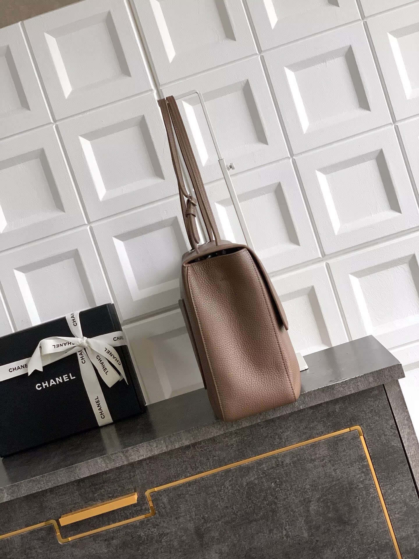 Chanel SPRING SUMMER 2026 MAXI FLAP BAG Grained Calfskin & Silver-Tone Metal AS6233 Brown Chanel SPRING SUMMER 2026 MAXI FLAP BAG Grained Calfskin & Silver-Tone Metal AS6233 Brown