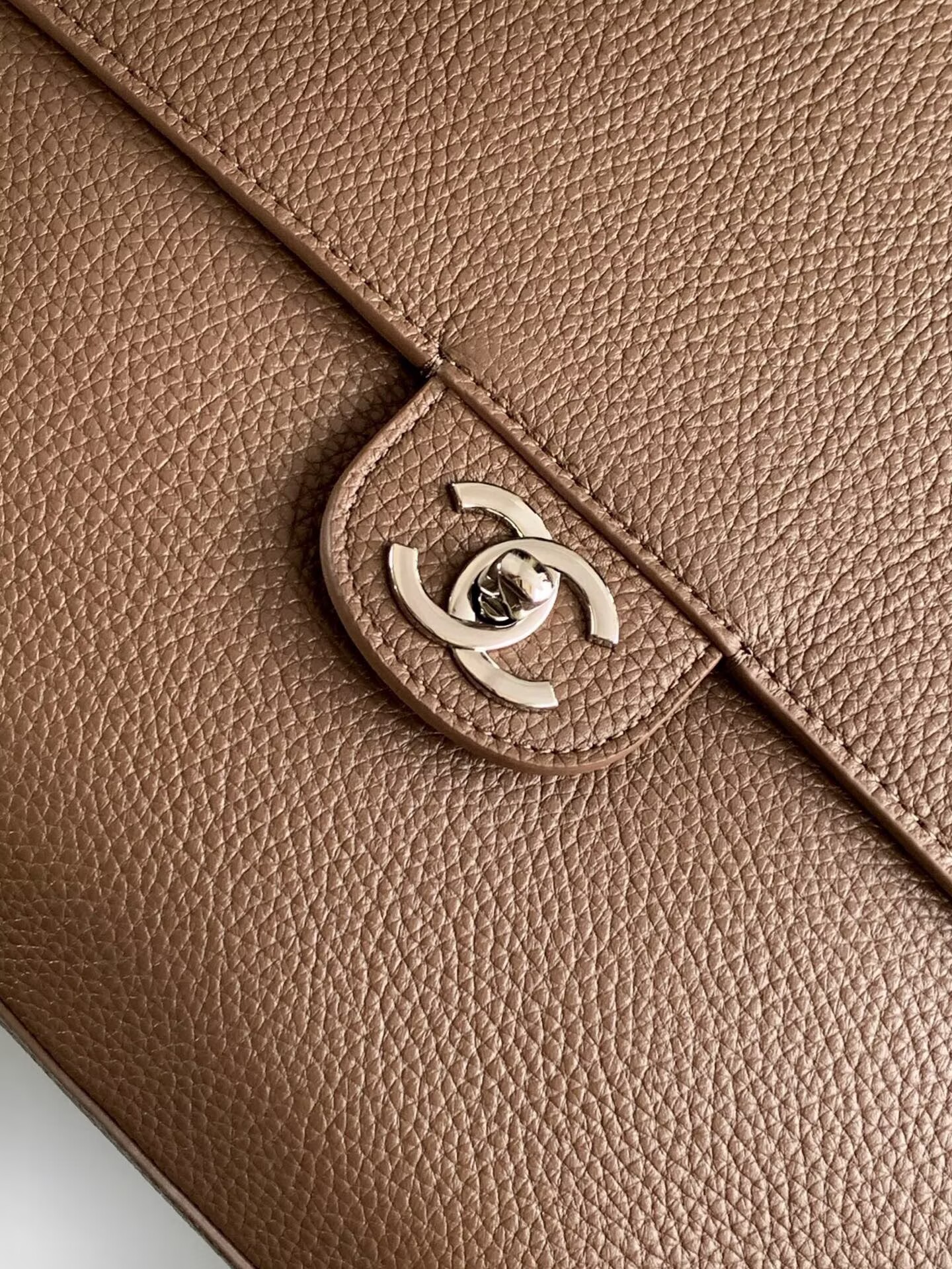 Chanel SPRING SUMMER 2026 MAXI FLAP BAG Grained Calfskin & Silver-Tone Metal AS6233 Brown Chanel SPRING SUMMER 2026 MAXI FLAP BAG Grained Calfskin & Silver-Tone Metal AS6233 Brown