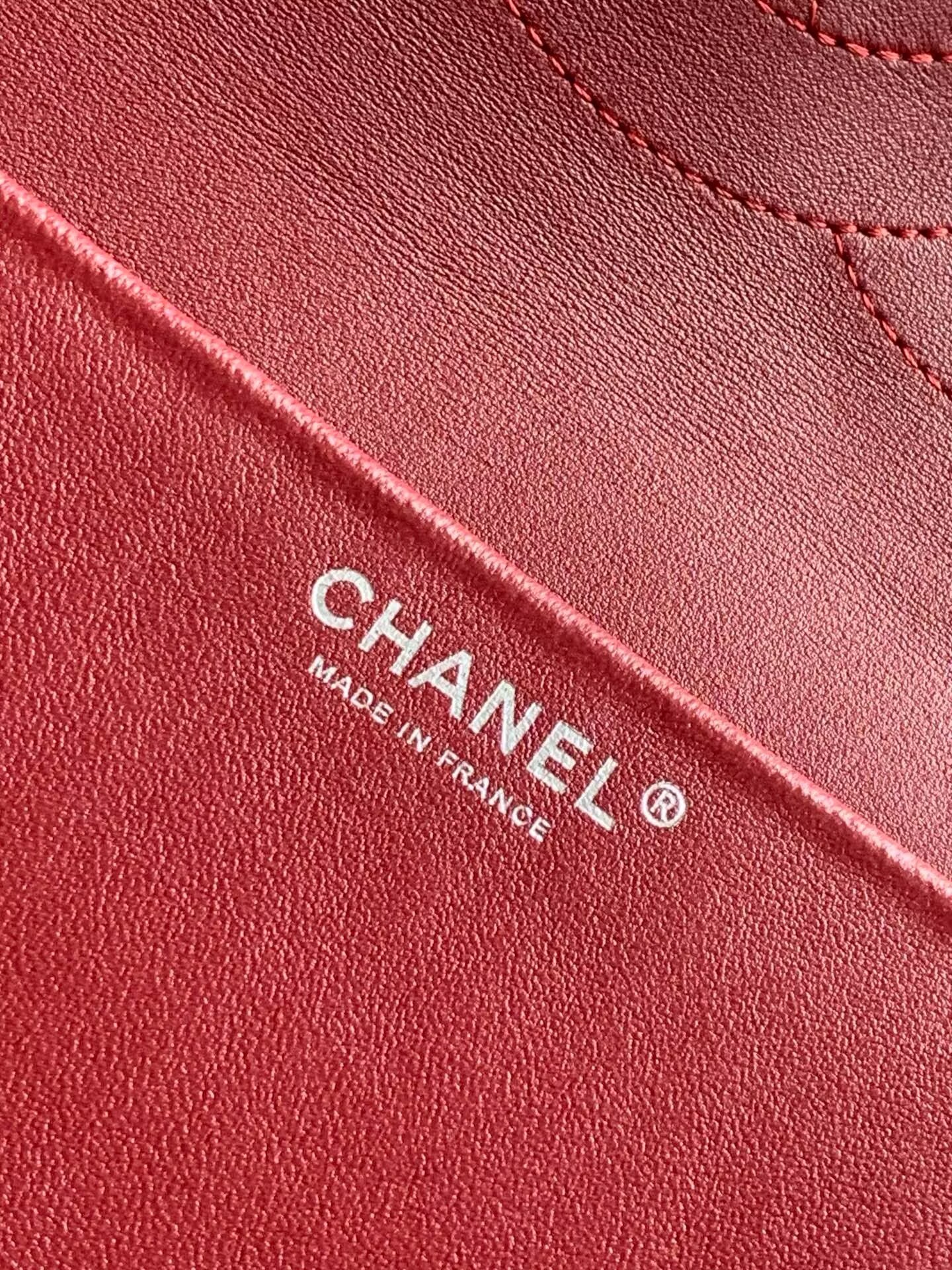 Chanel SPRING SUMMER 2026 MAXI FLAP BAG Grained Calfskin & Silver-Tone Metal AS6233 Brown Chanel SPRING SUMMER 2026 MAXI FLAP BAG Grained Calfskin & Silver-Tone Metal AS6233 Brown