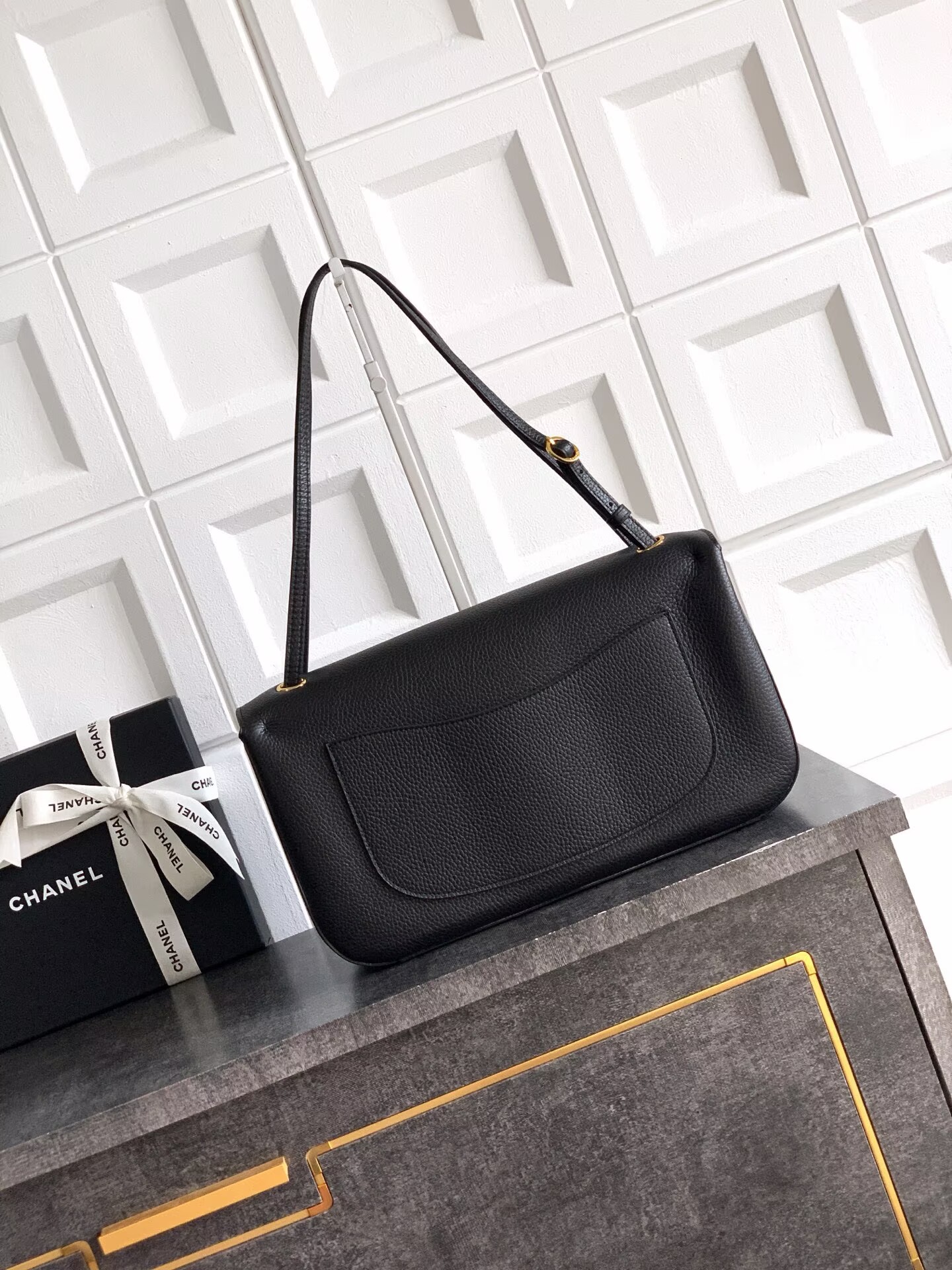 Chanel SPRING SUMMER 2026 MAXI FLAP BAG Grained Calfskin & Gold-Tone Metal AS6231 Black Chanel SPRING SUMMER 2026 MAXI FLAP BAG Grained Calfskin & Gold-Tone Metal AS6231 Black