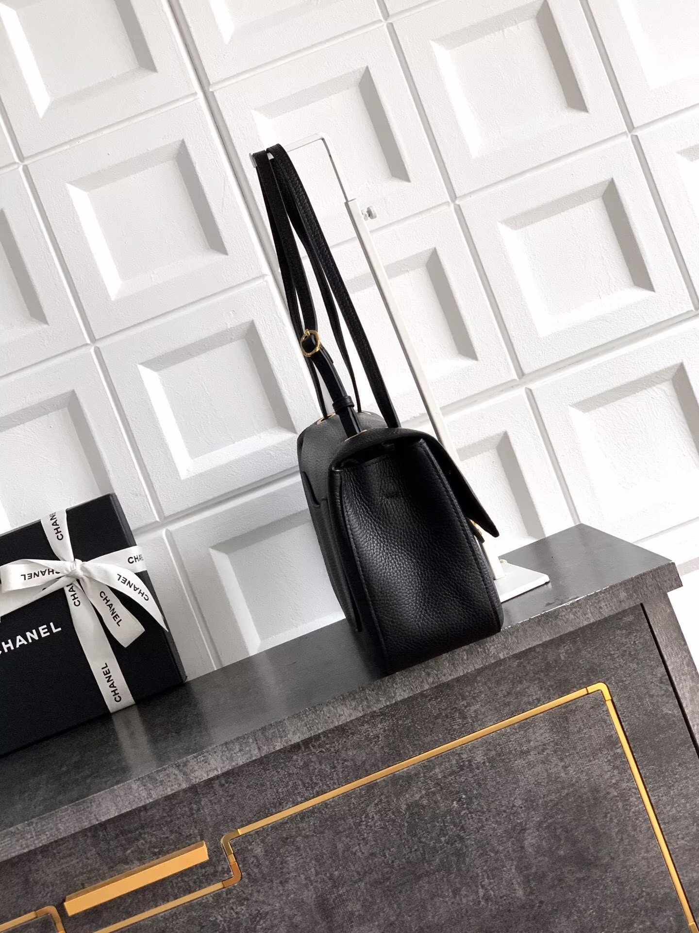 Chanel SPRING SUMMER 2026 MAXI FLAP BAG Grained Calfskin & Gold-Tone Metal AS6231 Black Chanel SPRING SUMMER 2026 MAXI FLAP BAG Grained Calfskin & Gold-Tone Metal AS6231 Black