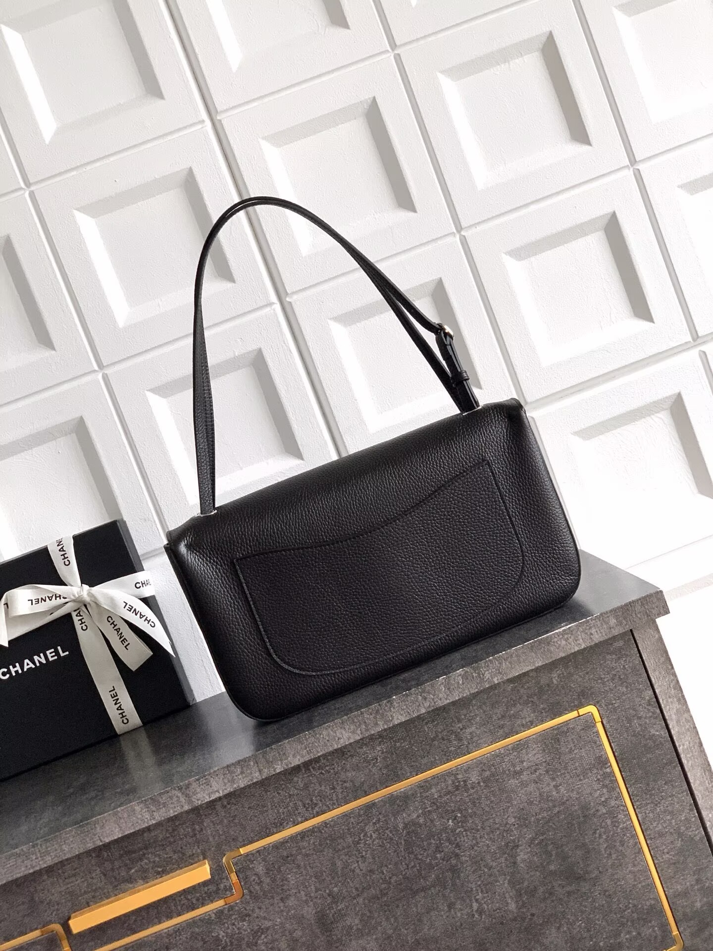 Chanel SPRING SUMMER 2026 MAXI FLAP BAG Grained Calfskin & Sliver-Tone Metal AS6231 Black Chanel SPRING SUMMER 2026 MAXI FLAP BAG Grained Calfskin & Sliver-Tone Metal AS6231 Black
