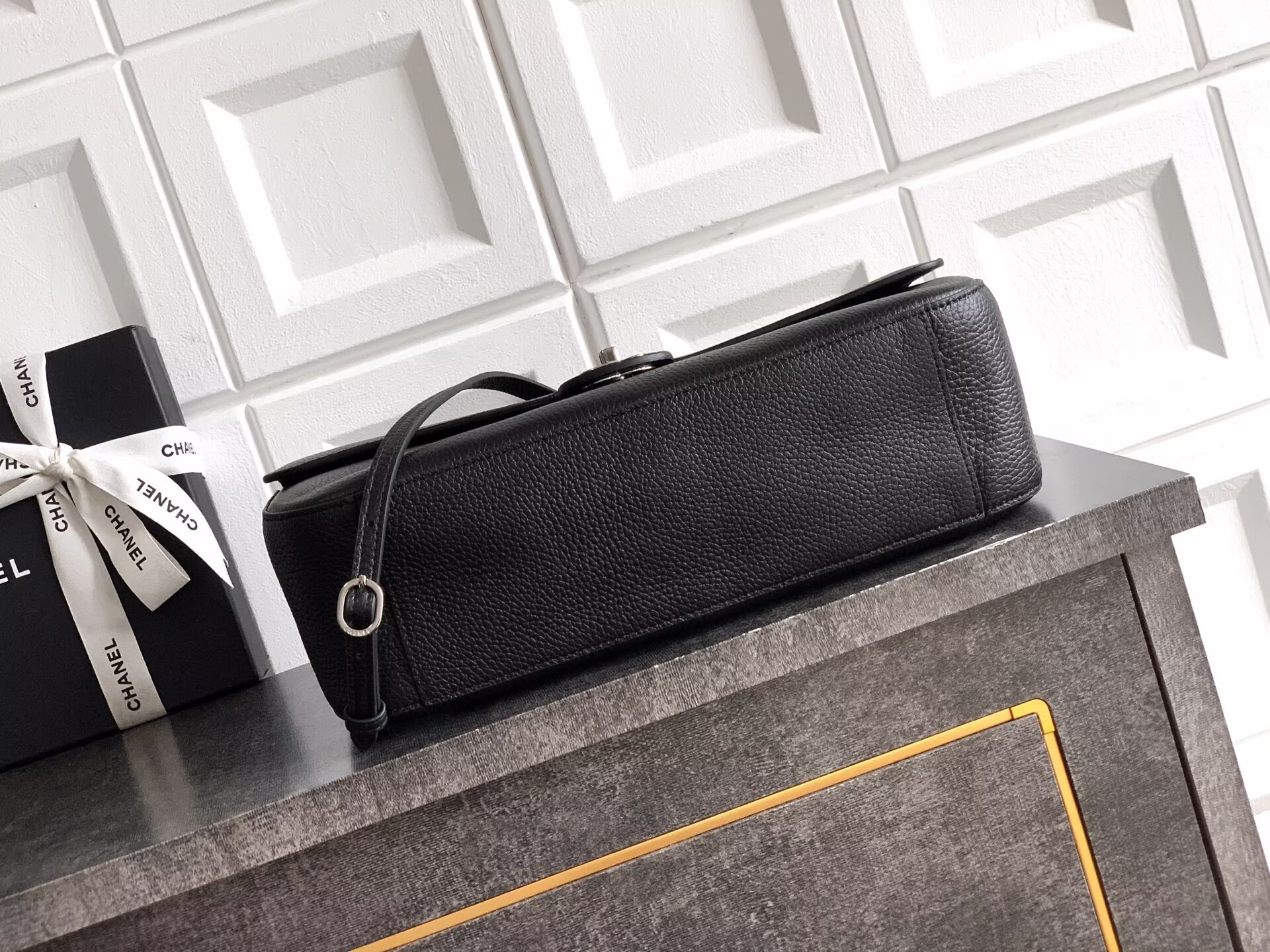 Chanel SPRING SUMMER 2026 MAXI FLAP BAG Grained Calfskin & Sliver-Tone Metal AS6231 Black Chanel SPRING SUMMER 2026 MAXI FLAP BAG Grained Calfskin & Sliver-Tone Metal AS6231 Black