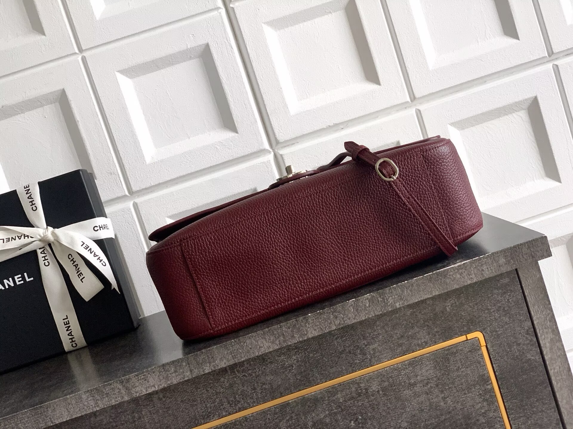 Chanel SPRING SUMMER 2026 MAXI FLAP BAG Grained Calfskin & Silver-Tone Metal AS6231 Burgundy Chanel SPRING SUMMER 2026 MAXI FLAP BAG Grained Calfskin & Silver-Tone Metal AS6231 Burgundy