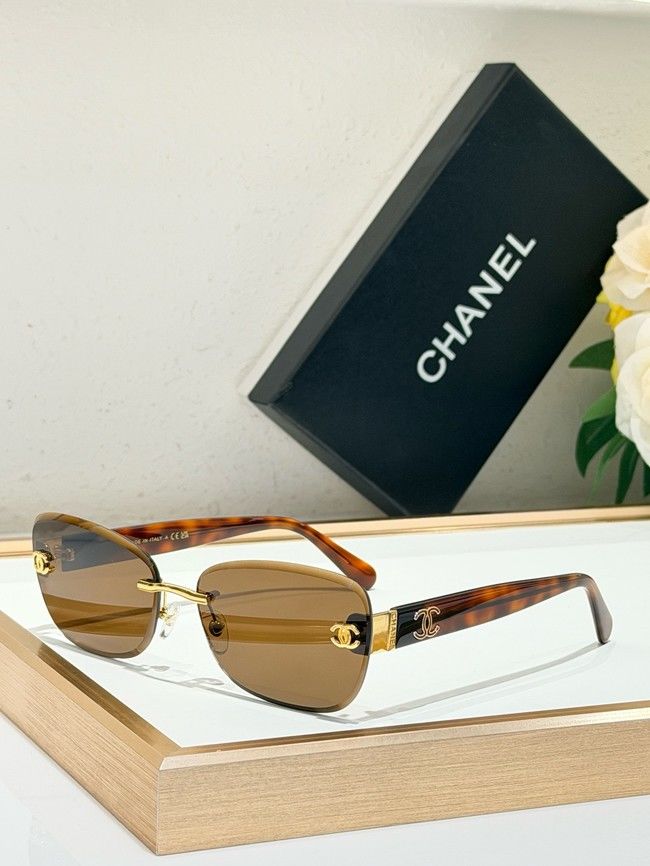 Chanel Sunglasses 260539-5