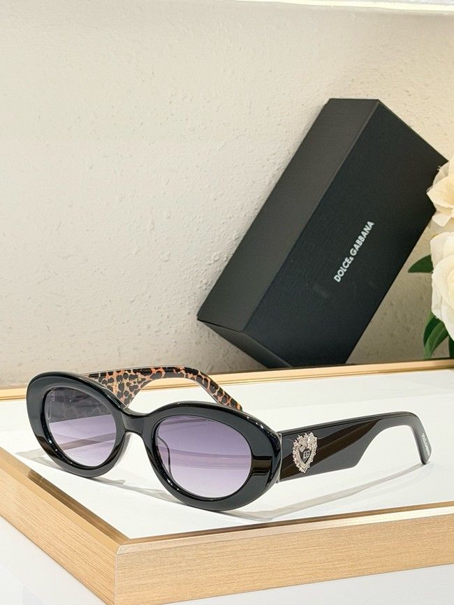 Dolce & Gabbana Sunglasses 260538-4