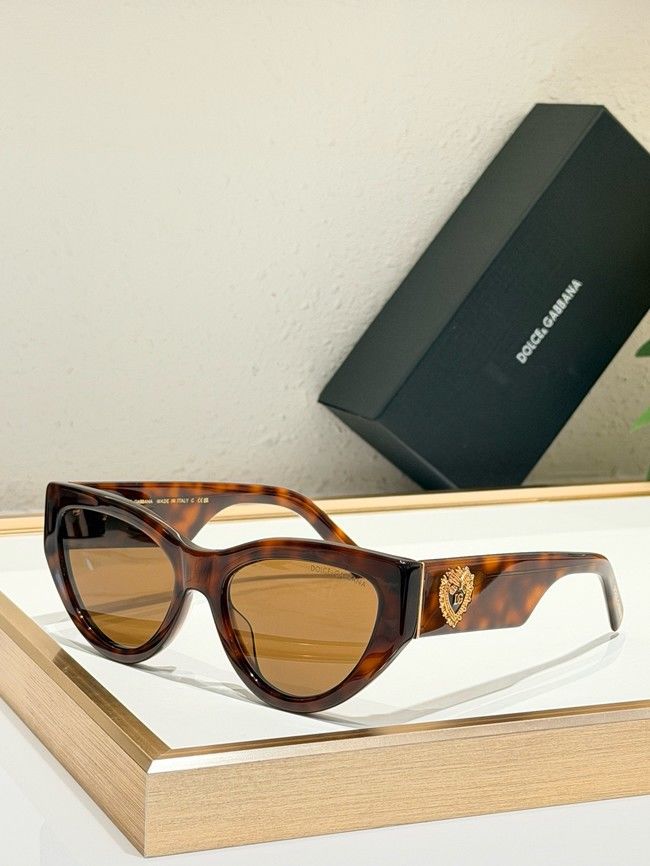 Dolce & Gabbana Sunglasses 260541-3
