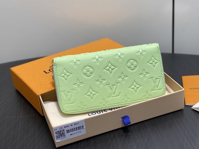 Louis Vuitton Zippy Wallet M27715 green