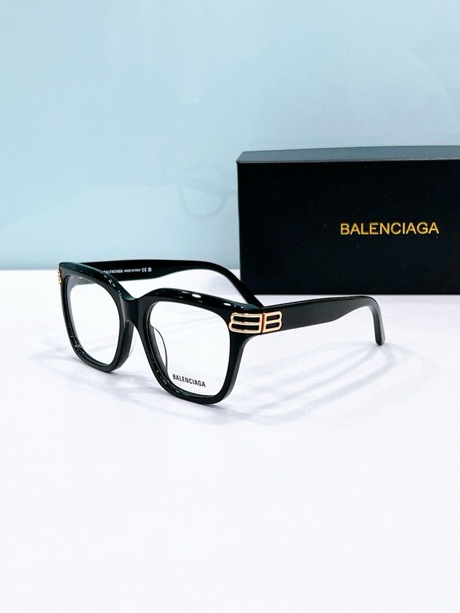 Balenciaga Sunglasses BA000008