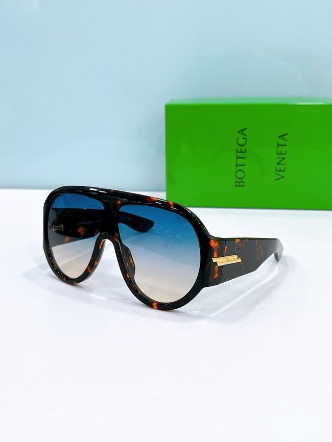 Bottega Veneta Sunglasses BV000007