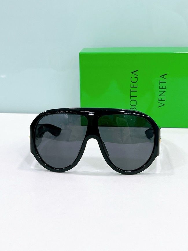 Bottega Veneta Sunglasses BV000009
