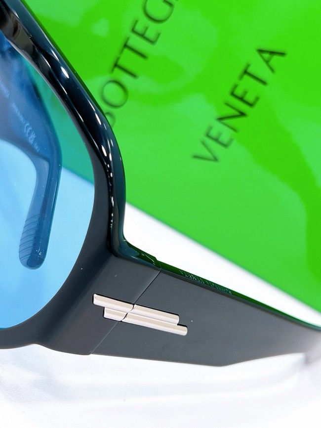 Bottega Veneta Sunglasses BV000011