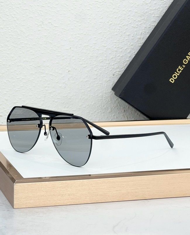 Dolce & Gabbana Sunglasses DGS000023