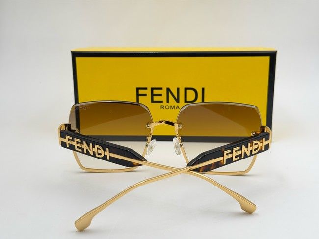 FENDI Sunglasses FD000008