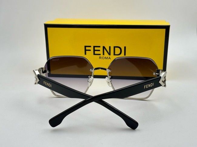 FENDI Sunglasses FD000026