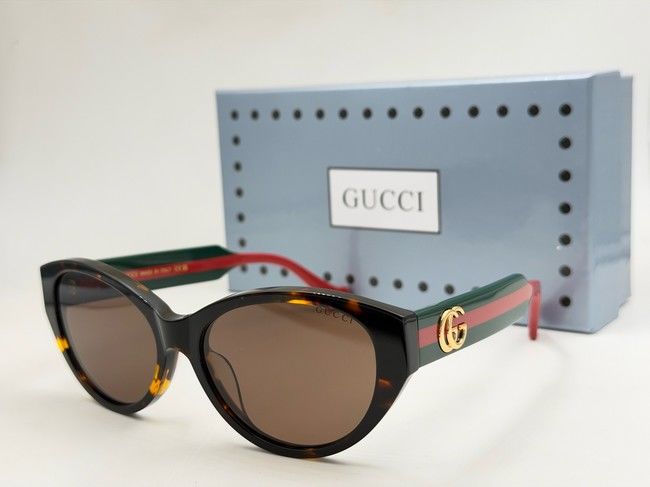Gucci Sunglasses GS000022