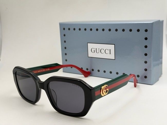 Gucci Sunglasses GS000027
