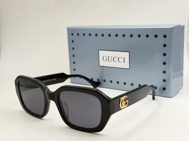 Gucci Sunglasses GS000031