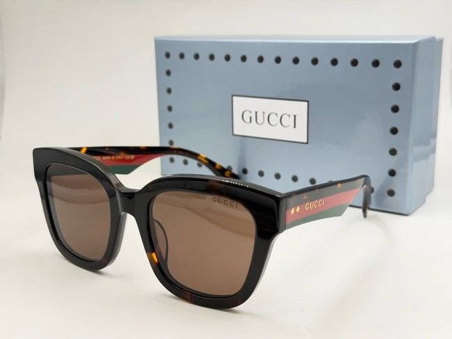 Gucci Sunglasses GS000126
